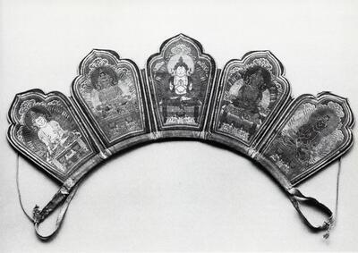 24. Priesterkroon, Tibet of Nepal, Etnografisch Museum Antwerpen
