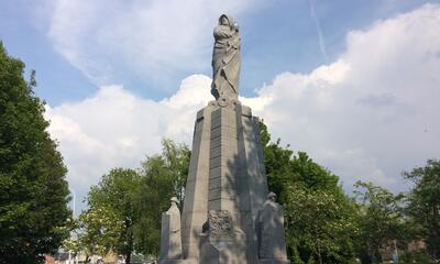 Pieter Braecke, IJzergedenkteken, Sluizencomplex, Nieuwpoort, inhuldiging in het eeuwfeestjaar 1930