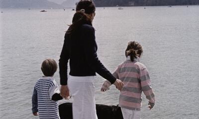 De foto’s van Katrien Vermeire, Vibrerende kleurschakeringen, Annecy, 2003, Oord, CC Strombeek,