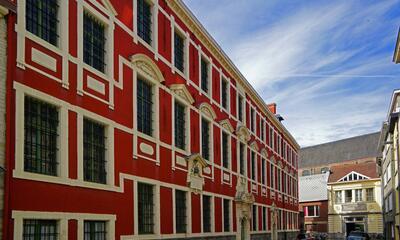 Berg van Barmhartigheid, waarin het stadsarchief Gent was gehuisvest tussen 1932 en 2005 - BEELDBANK GENT