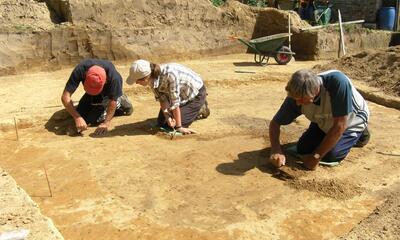 Grafveld, Archeologen van de Vlaamse overheid, Broechem, Merovingische grafveld i