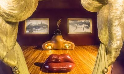 Inside Dali