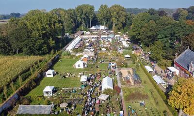 Tuindagen Kasteel van Beervelde dronebeeld