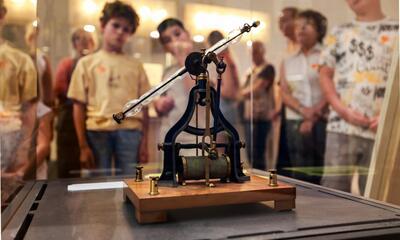 Électrique ! - Een tentoonstelling vol spanning