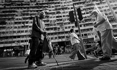 Isabel Mombaerts - The quiet observer hears the whispers of the world