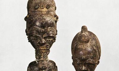 Staande mannelijke en vrouwelijke  figuur, Baule-Atieh, West-Afrika 