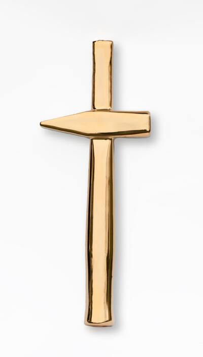 Hugo Meert, kruisbeeldje B.C. Hammer, 2011, geglazuurde faience en 24 karaats goud
