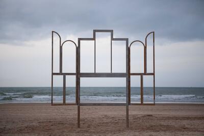 Kris Martin, Altar, 2014