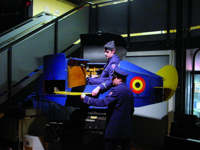 De Link Trainer in het museum, de voorloper van de vluchtsimulator