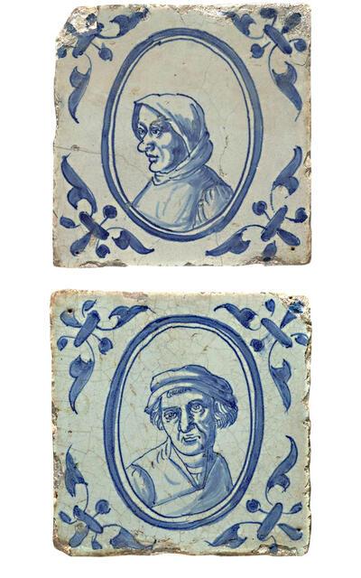 Anoniem, Tegels met de tronies van ‘Foelycke Flooi’ en ‘Smerighe Els’, Holland, ca. 1625-1650, tegels van aardewerk met tinglazuur Otterlo, Het Nederlands Tegelmuseum, inv. 08627 en 08628