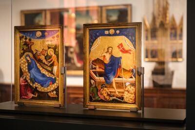 Anoniem, Geboorte van Jezus en Verrijzenis, twee panelen van het ‘vierluik AntwerpenBaltimore’, ca. 1380, tempera en olie, goud en zilver op paneel, 37,9 x 26,5 cm (per luik) MUSEUM MAYER VAN DEN BERGH, INV. MMB.0001