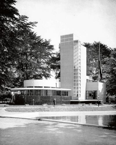Het paviljoen van de Decoratieve Kunsten op de wereldtentoonstelling van 1930 in Antwerpen