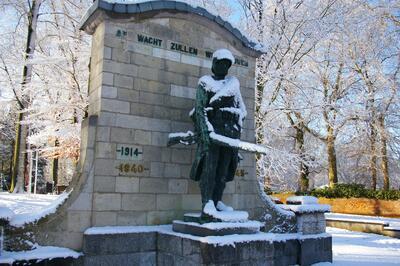 M. Hollemans (ontwerper), monument voor de slachtoffers van de Eerste Wereldoorlog, J. M. Derscheidlaan, Sterrebeek, inhuldiging 12 oktober 1924
