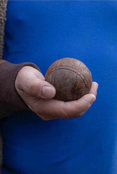 Regarde mon histoire / Kijk naar mijn verhaal Véronique Ellena, “Boule”, reeks Le clos des boulistes, 2016 