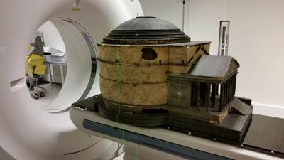 Het Pantheon gaat onder de CT-scanner van het UZ Gent Foto: Dient Radiologie Universitair Ziekenhuis Gent