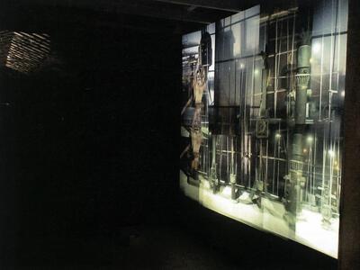 Tussen projector en projectie, Mixed media van Vadim Vosters,