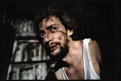 Tussen projector en projectie, Mixed media van Vadim Vosters