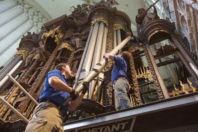 Onze-Lieve-Vrouwekathedraal, In 2014 werd gestart met de restauratie van het romantische Schyven-orgel