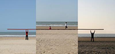 Ief Spincemaille, Behind the Horizon, 2010, strand van Oostende