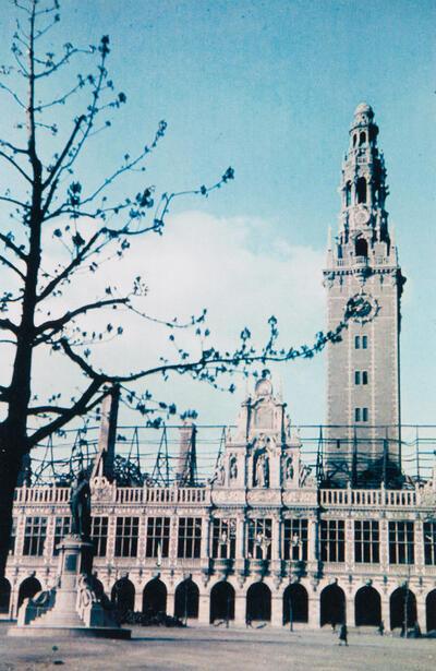 De nieuwe Universiteitsbibliotheek na de brand van mei 1940, groote oorlog,