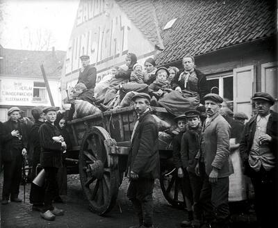 Belgische vluchtelingen in augustus 1914 in Overijse, groote oorlog,