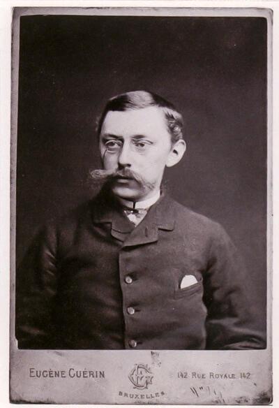 Foto van Emile Verhaeren door Eugène Guérin, 1888 