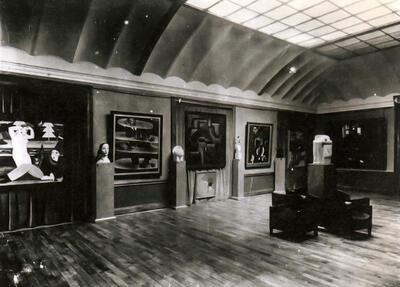 Zicht op de tentoonstelling in het Musée de Grenoble in 1927 