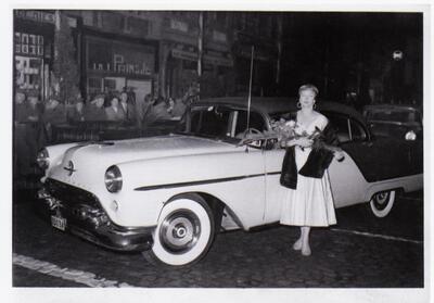 Wedstrijd voor de sierlijkste wagen op de Ijzerenleen te Mechelen, 1953, expo 58,