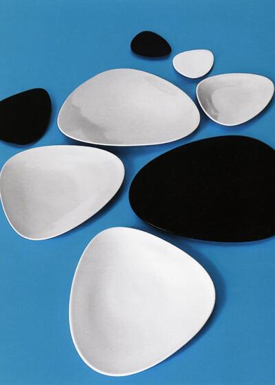 Massimiliano Fuksas en Doriana Mandrelli (Italië) voor Alessi (Italië), porseleinen servies 'Columbina' 2007, expo 58,