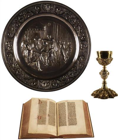 Lavaboschotel met de voorstelling van de handenwassing van Pontius Pilatus, Abraham Linsau, Kelk van abt Libertus de Pape, Brussel, ca. 1661, verguld zilver, Bijbel, Simon Van Leuven, Parkadbinj,