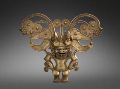 Hanger in de vorm van een leider of sjamaan, Tairona-cultuur, noordelijk Colombia precolumbiaans