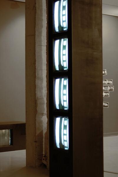 Marie-Jo Lafontaine, La Batteuse de palplanches [The Piling Rig], 1979