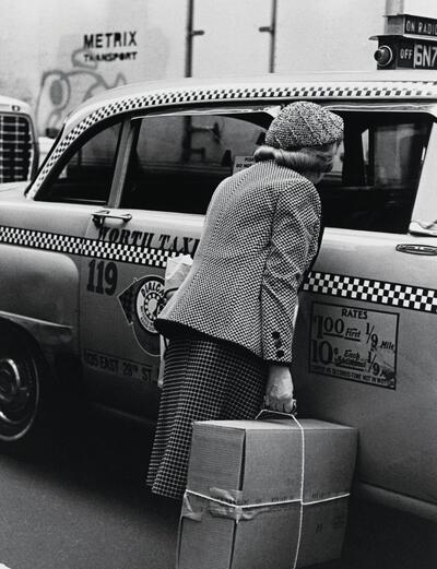 Helen Levitt, Femme Taxis