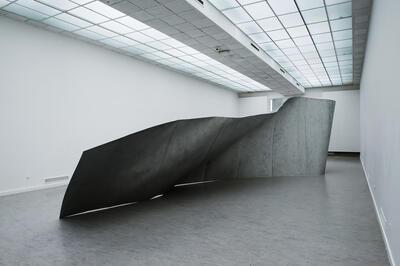 Frederic Geurts, (un)balanced (2009) in Z33