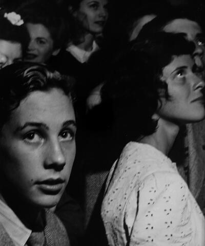 Bars, Nick’s Nightclub, Crowd, 1944 Lebon et Avi Keitelman