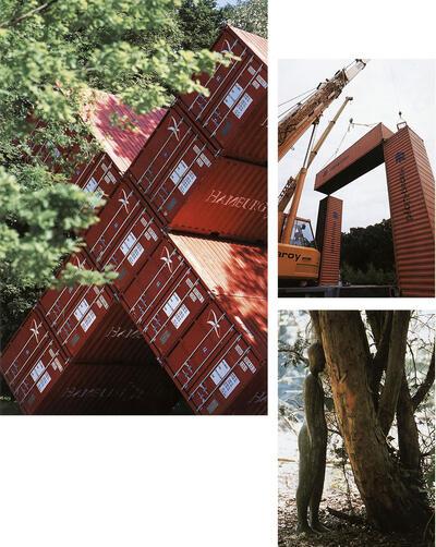 Luc Deleu , X-Constructie, 2003, Containers. Opbouwtriomfboog van Luc De Leu. Henk Visch , Laura Blijft, 1995. Brons.