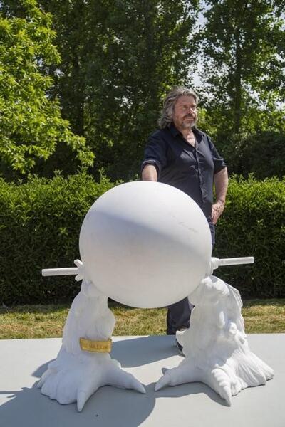 Koen Vanmechelen, The Walking Egg