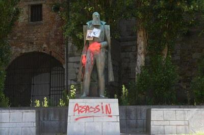 Standbeeld van Leopold II in Bergen