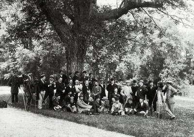 Huis van Alijn, Uitstap Association de Photogaphie de Gand, Ooidonk, 1895