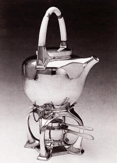 Henry van de Velde, theekan met rechaud, 1904