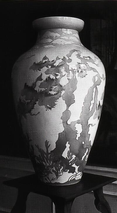 Vaas, decoratie: Horace Bieuville, uitvoering: Munufacture Nationale de Porcelaine de Sèvres, 1901 