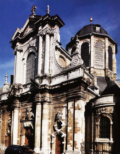 Voorgevel van de kerk van Onze-Lieve-Vrouw van Hanswijk, 1663-1854, zandsteen. Mechelen, Hanswijkstraat. Lucas Faydherbe