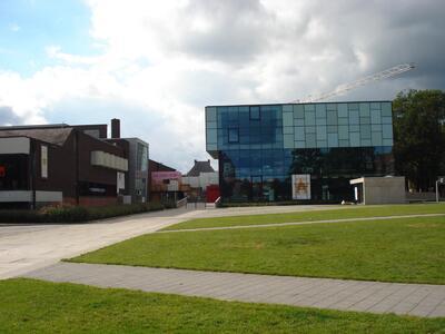  Meer informatie Cultureel Centrum De Warande te Turnhout. Nieuwbouw + plein