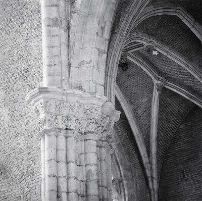 De kapitelen in de benedenkerk, Sint-Baafskathedraal