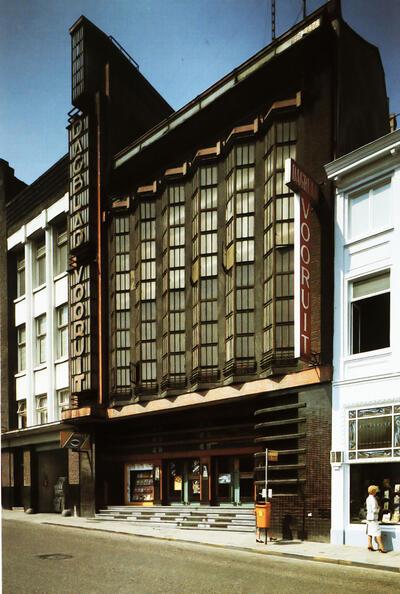 Fernand en Maxime Brunfaut (1886-1972) (1909), Het redactiegebouw van het dagblad "Vooruit", architectuur, Interbellum