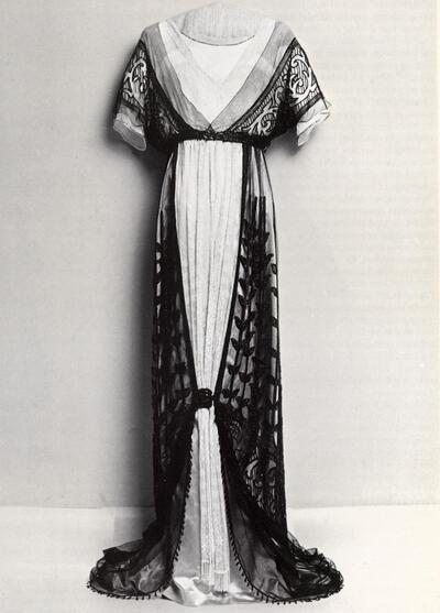 Avondjapon. Omstreeks 1913. Mode