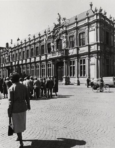 Kanunnik Frederic Hillewerve. Cornelis Verhouve. Proosdij, Burg 9, Brugge. 1662-1665/66. Barokarchitectuur