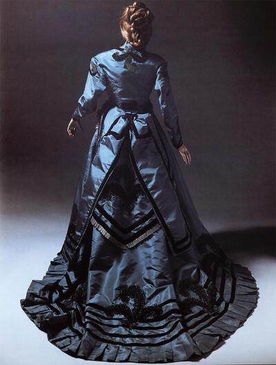 Tweedelige namiddagjapon. Omstreeks 1865. Mode