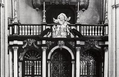 Sint-Salvatorskathedraal, Brugge. Het koordoksaal. 1679-1682.  Baroksculptuur. Kerkmeubilair
