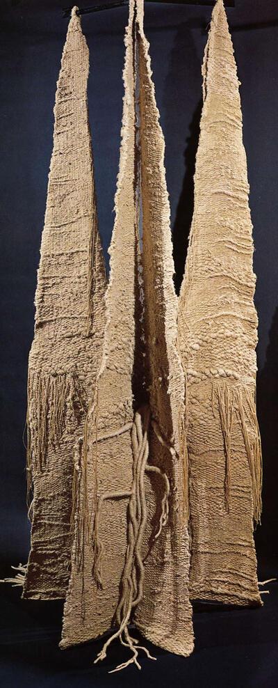 Lieva Bostoen (1935-). Structuur T8 3/3. 1973. Textielkunst